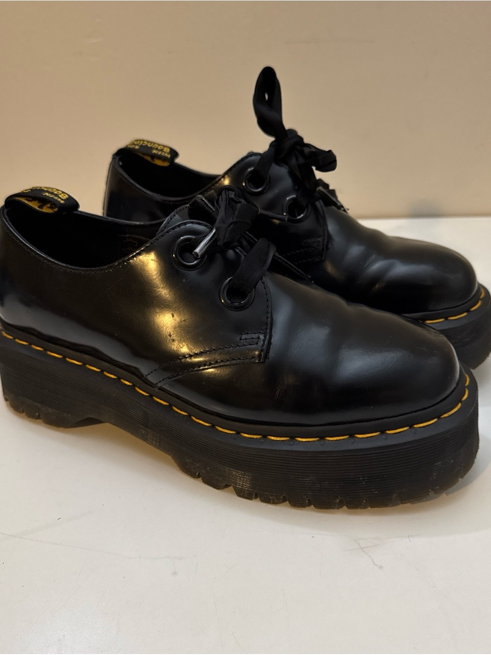 Dr.Martens Holly Docs Womens Size 9 Black Leather Platform Casual Shoes Boots
